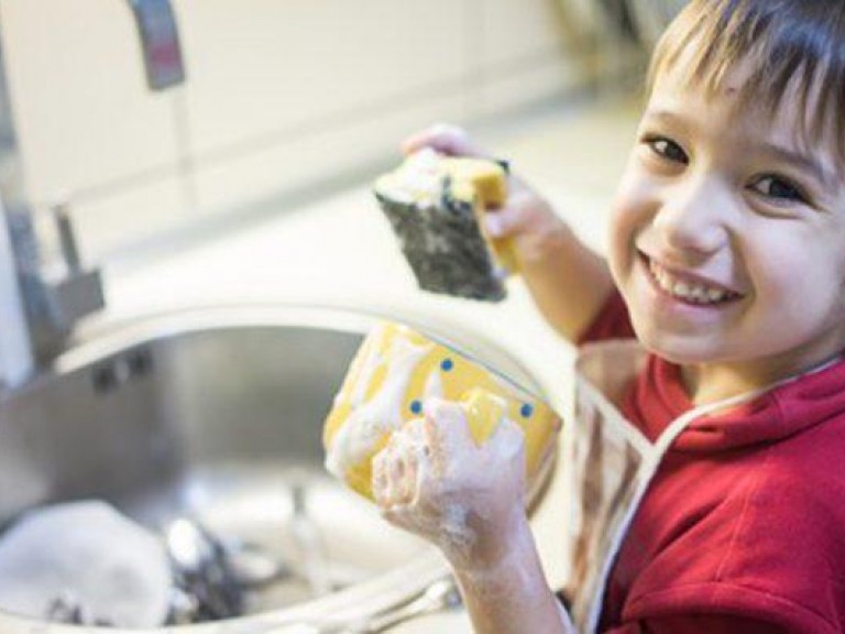 A Tabela Montessori: descubra quais as tarefas que seu filho pode fazer sozinho e em que idadeCESD - Centro Síndrome de Down