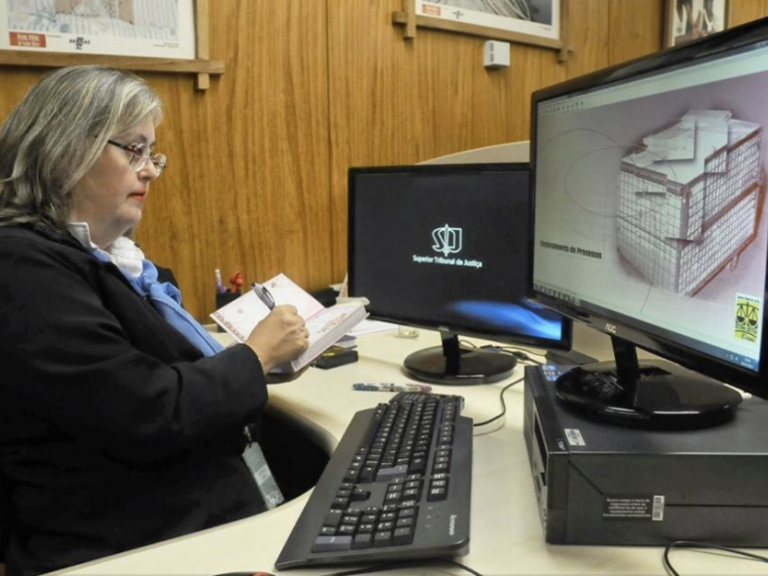 Texto atual da reforma da previdência dificulta que pessoas com deficiência se aposentemCESD - Centro Síndrome de Down